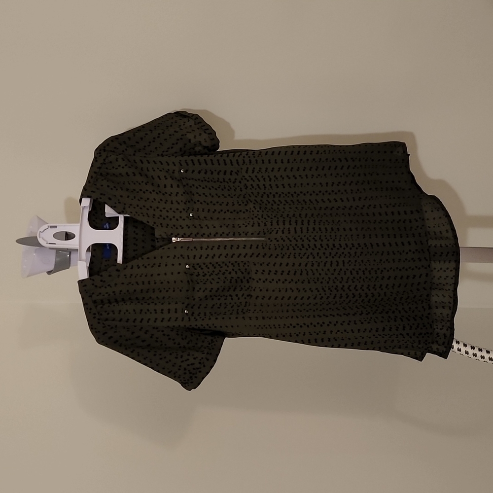 Apt 9 short sleeved blouse